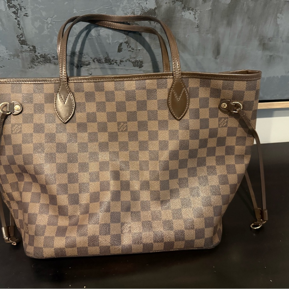 Louis Vuitton Neverfull MM